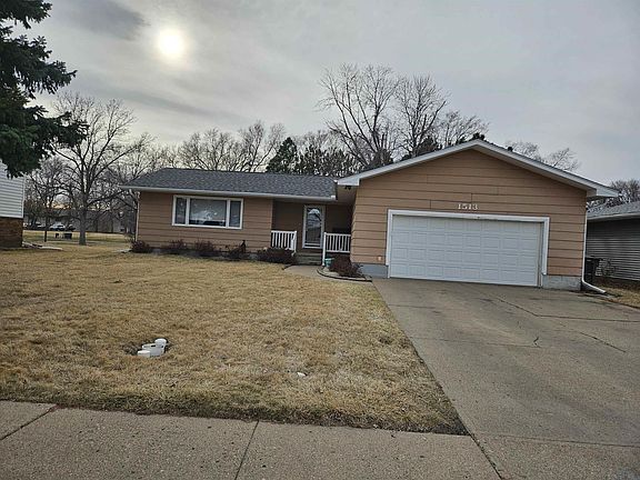 2nd image of 1513 G St