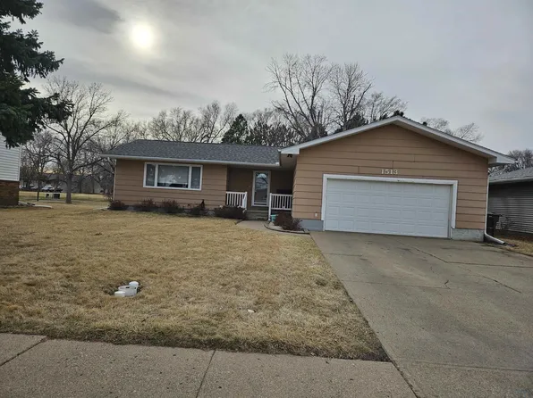 1513 G St, South Sioux City, NE 68776