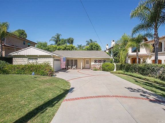 3rd image of 5117 Avenida Hacienda