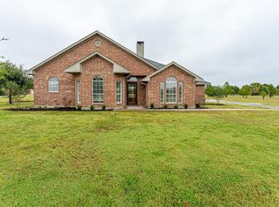 7333 Somerset Ln, Aubrey, TX 76227