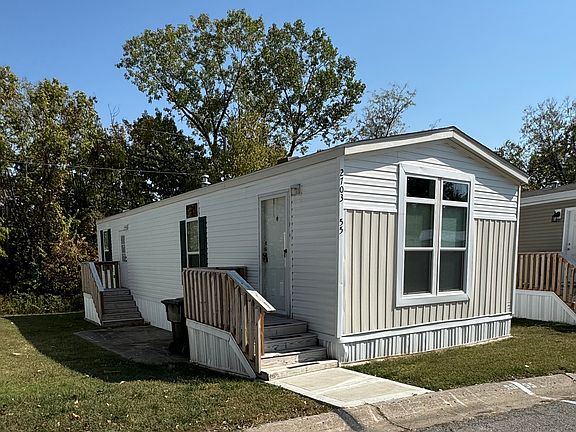 2nd image of 2703 S 71st Pl #55