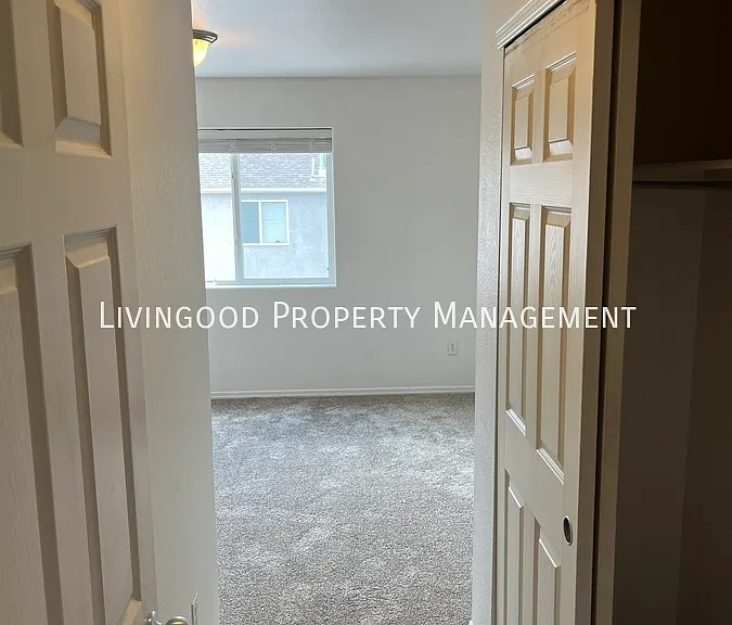 2930 Main St #102 — Photo 15