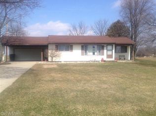 24846 Airline Rd, Sturgis, MI 49091