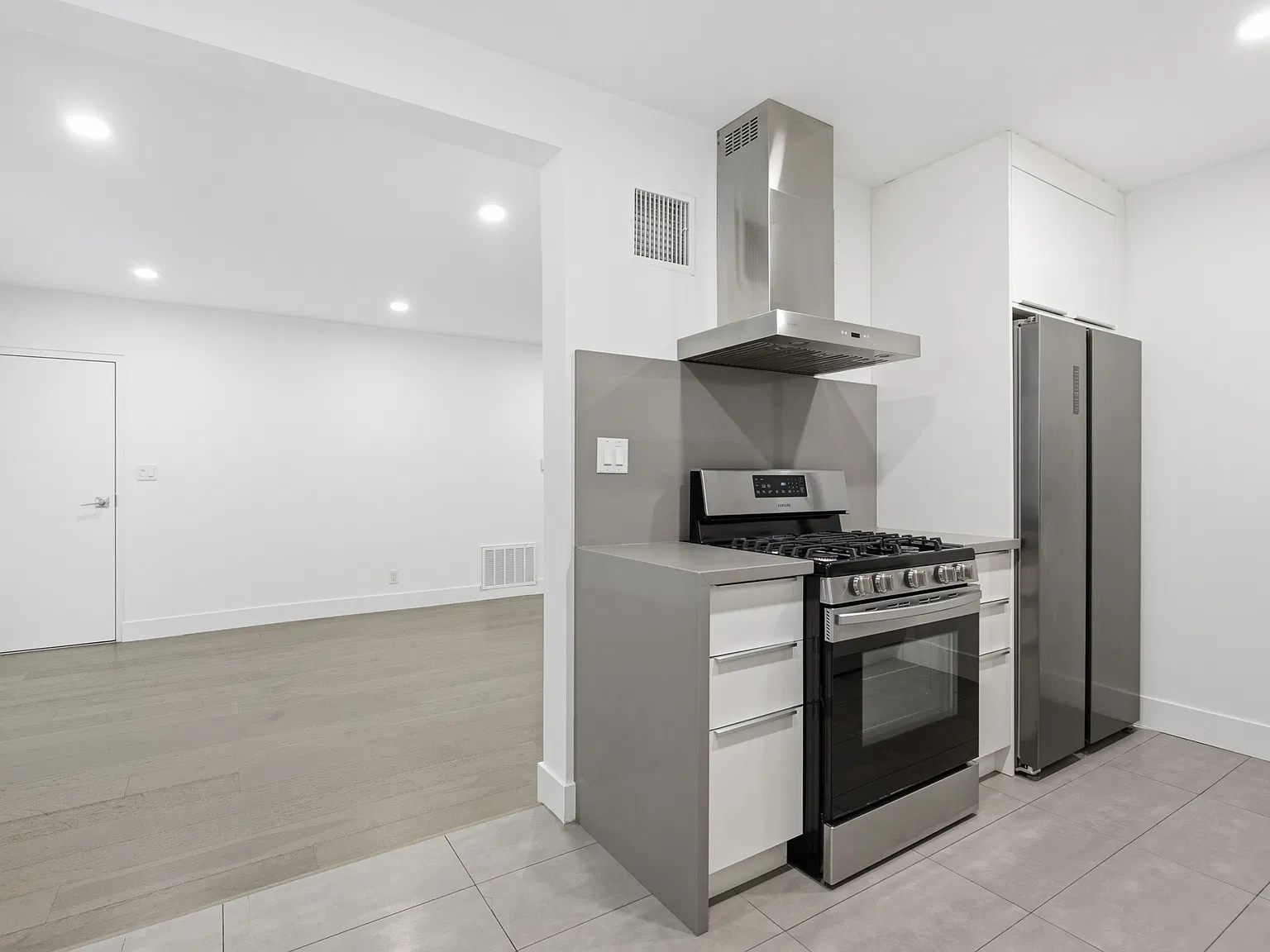 2 bed, $3,095 — Photo 3