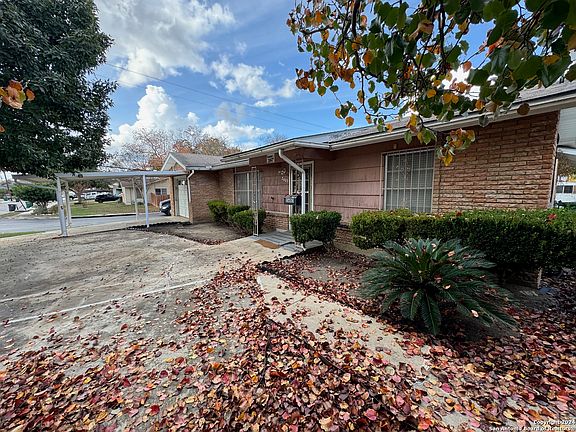 4th image of 2603 MONTICELLO CT