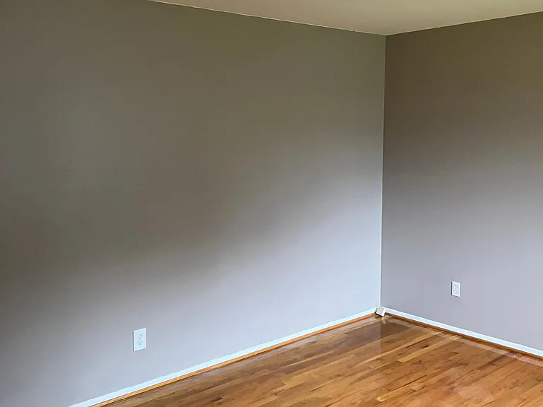 8440 Doncaster Dr — Photo 4