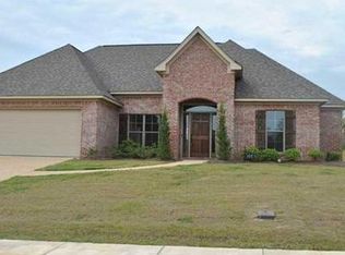 107 Marion Dr, Clinton, MS 39056