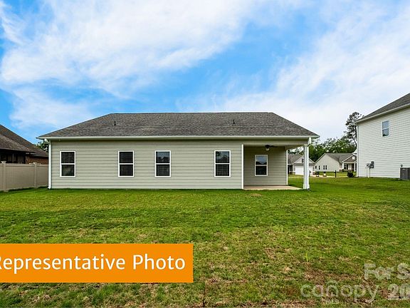 2nd image of 1907 Duvall St