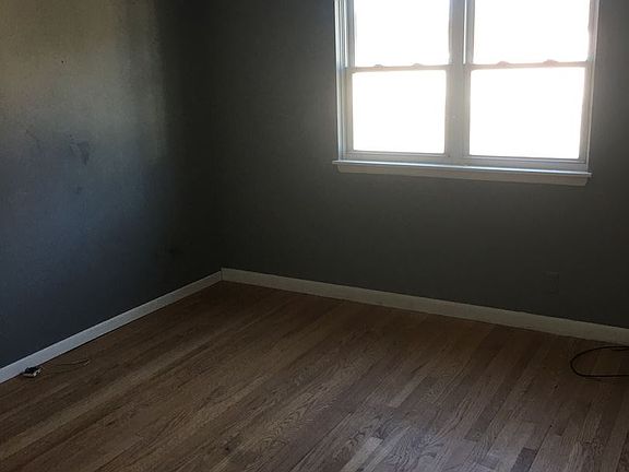 2nd image of 1630 25th Ave