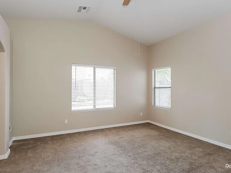 2033 W Green Tree Dr — Photo 8