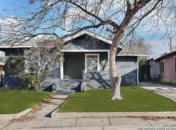 5th image of 455 University Ave