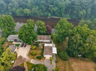 6437 W Bell Meadow Dr, Grant, MI 49327
