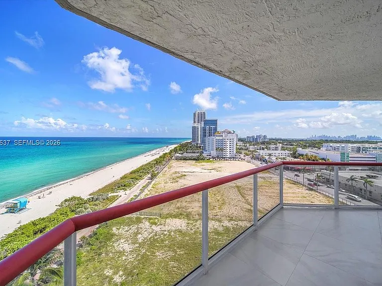6767 Collins Ave #1110 — Photo 32