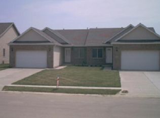 3912 Lear Dr, Springfield, IL 62711