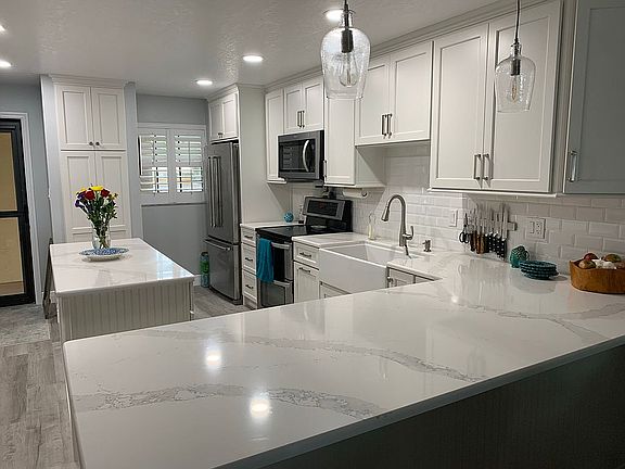 5th image of 1049 Rockledge Dr APT 207