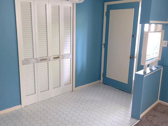 2nd image of 6623 Edgemoor Ave