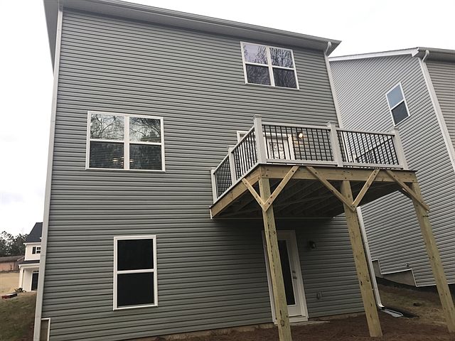 2nd image of 119 Cobblestone Dr