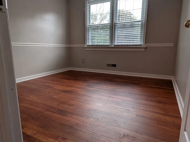 7514 Greengate Dr — Photo 18