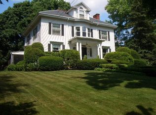 52 Lakeview Ave, Haverhill, MA 01830