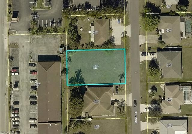 2nd image of 316 SE 16th Pl