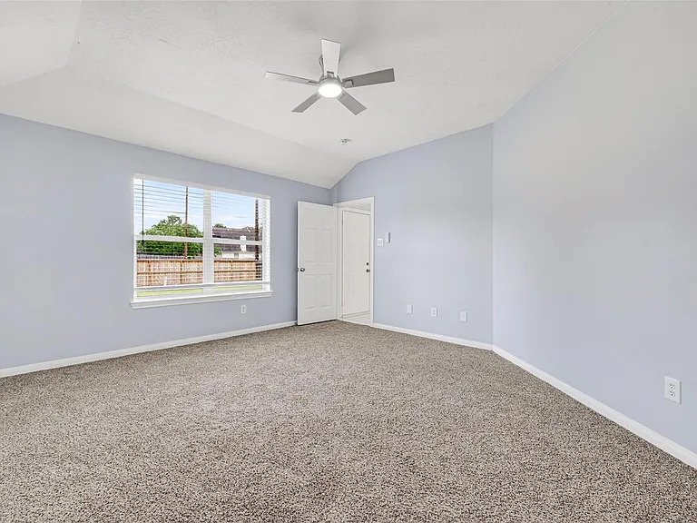 8810 Barron Wood Cir — Photo 14