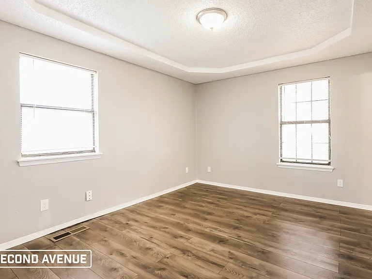 3741 SE 48th Pl — Photo 5