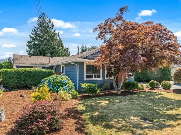 46222 McCaffrey Blvd, Chilliwack, BC V2P 1E1