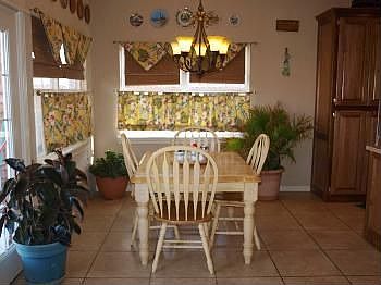 5th image of 3604 NE Fieldcrest Dr