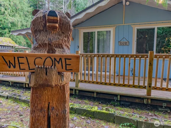 56717 383rd Avenue Ct E, Ashford, WA 98304