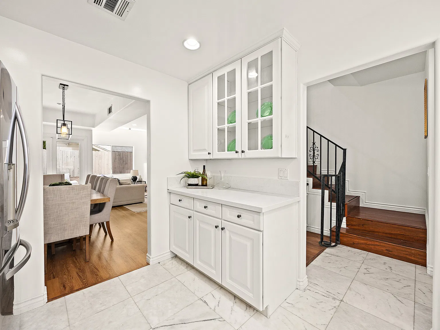 2 bed, 1082 sqft, $3,800 — Photo 4