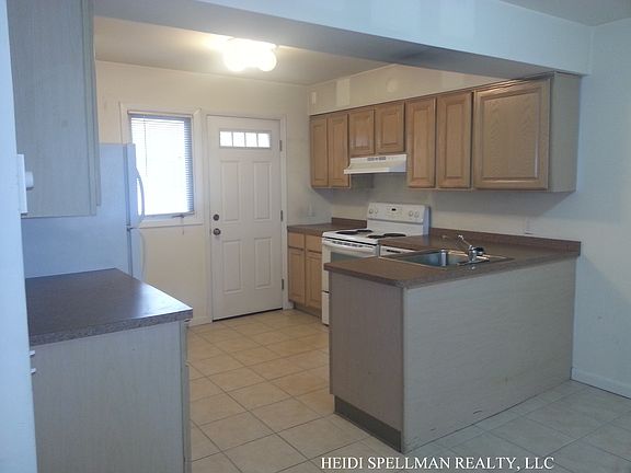 4th image of 141A Manorhaven Blvd