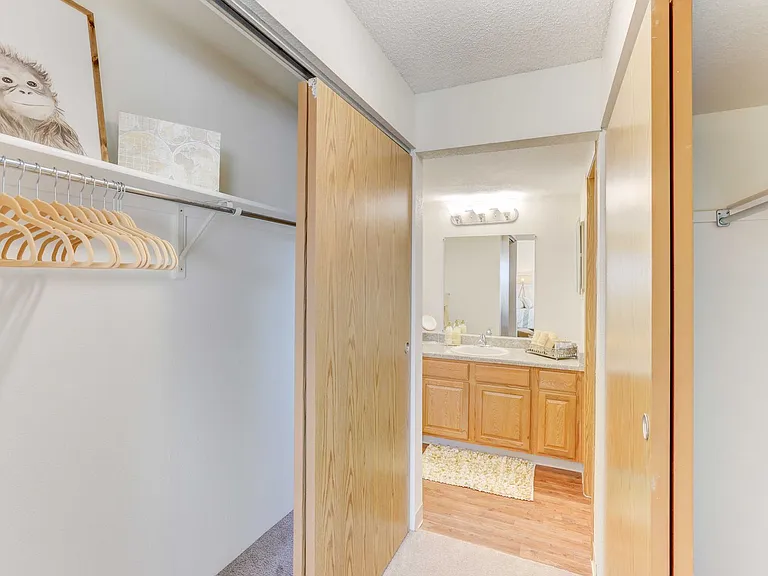 Americana Lakewood Apartments — Photo 90