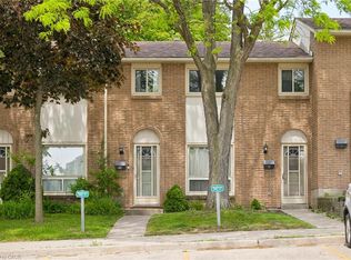 165 Green Valley Dr #13, Kitchener, ON N2P1K3