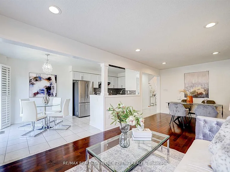 60 Warren Bradley St — Photo 10