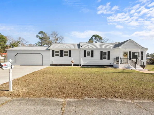 124 Pierce Avenue, Swainsboro, GA 30401