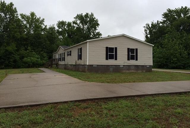 2nd image of 1815 Mosley Ferry Rd