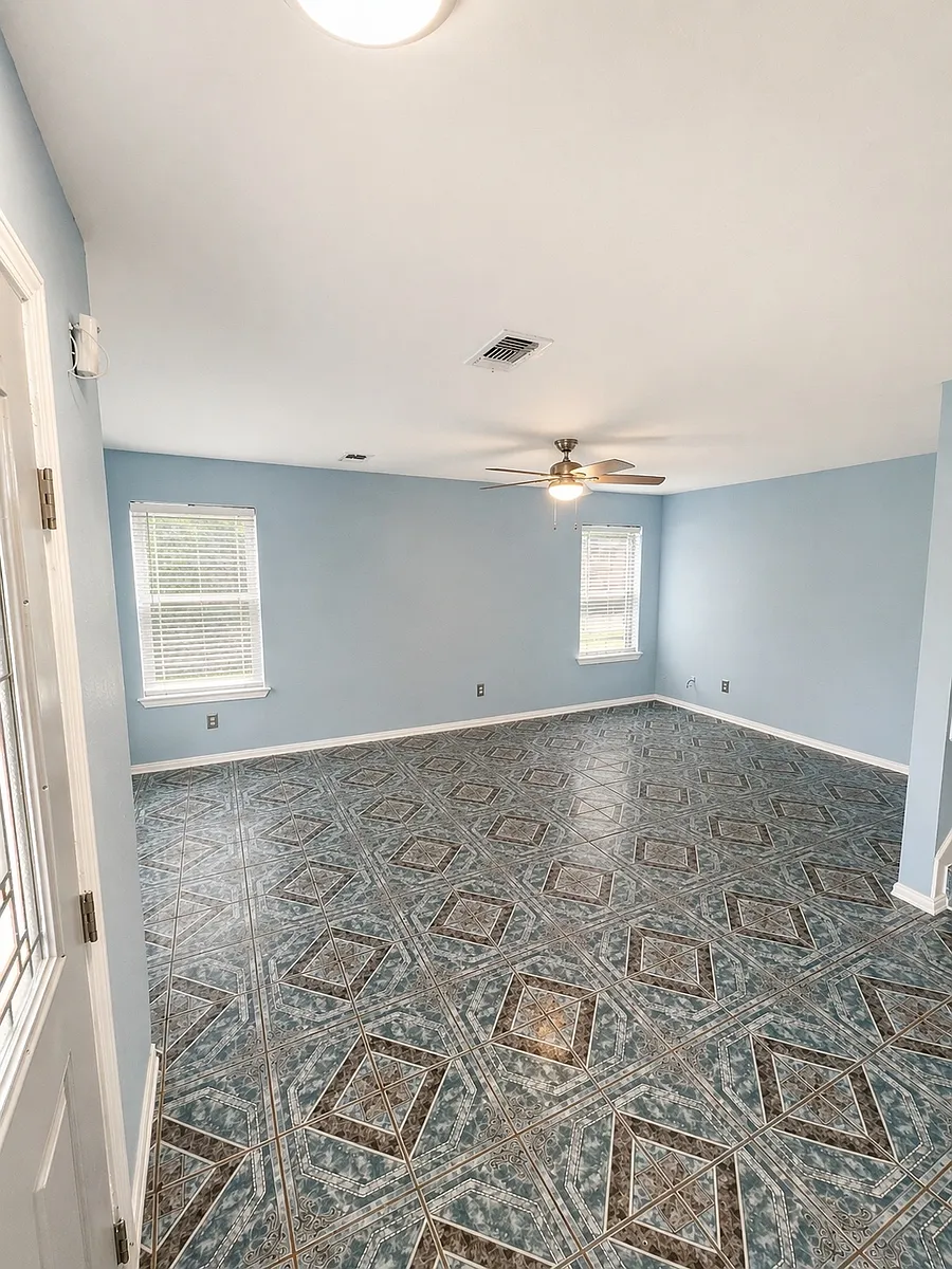 Building Photo - 8340 Folkstone Ln #1