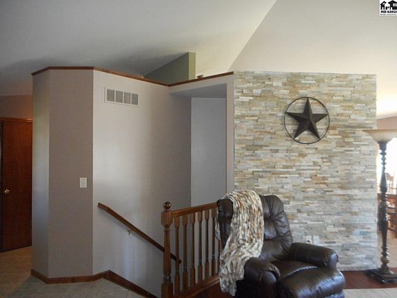5th image of 1315 E 19th Ave