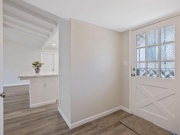 5th image of 622 W Howard Avenue