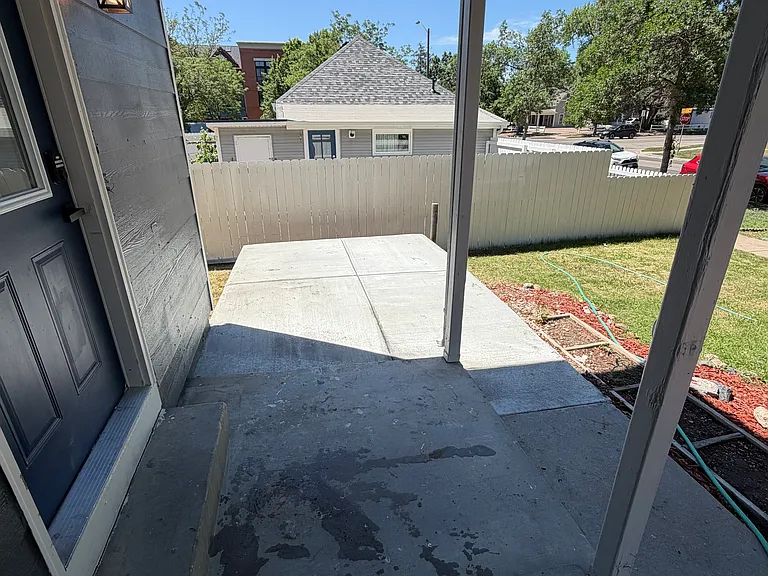 414 N Meldrum St #A — Photo 2