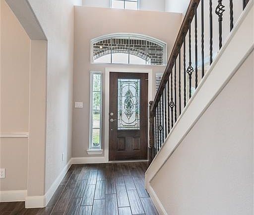 4th image of 18027 Oakfield Glen Ln