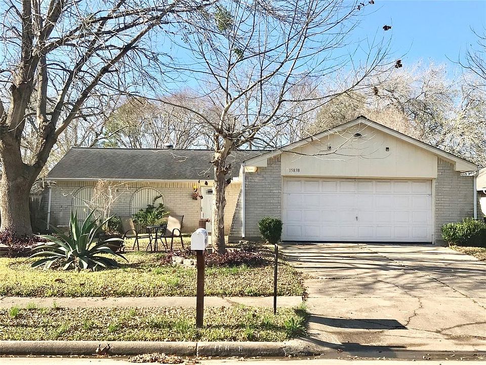 1st image of 15838 Gatebriar Dr