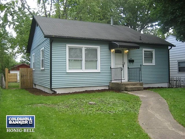406 Park Dr photo 1