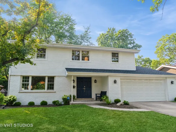 1704 Executive Ln, Glenview, IL 60026