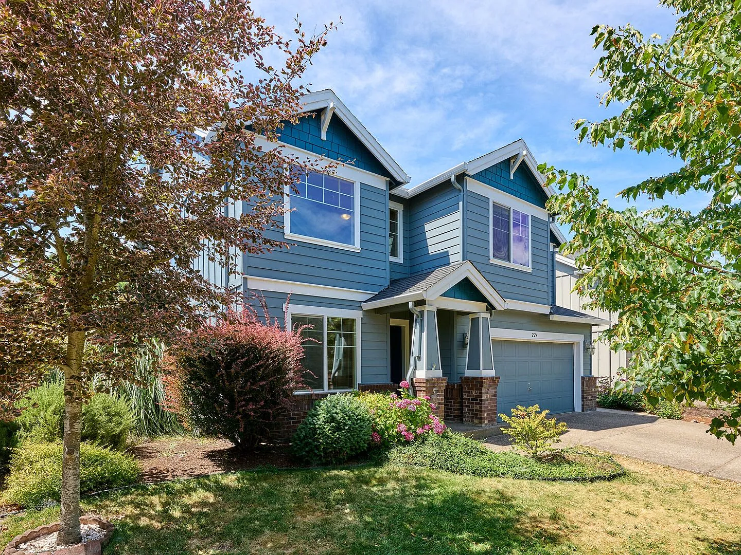 Spacious 4 bed, 2.5 bath home in quiet East Albany neighborhood — Photo 2