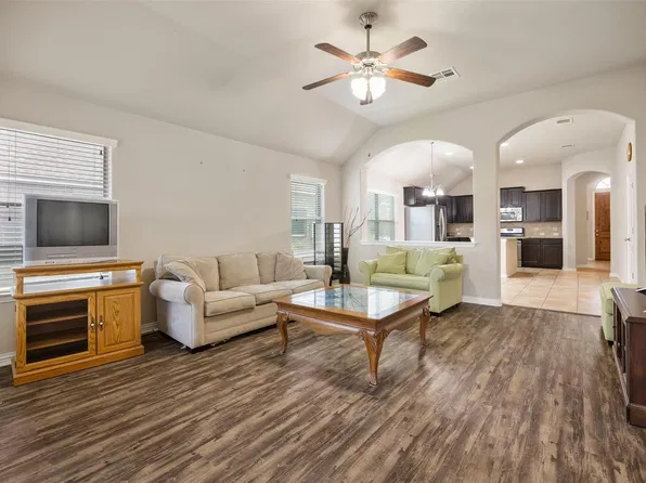 258 Snow Owl Holw, Buda, TX 78610