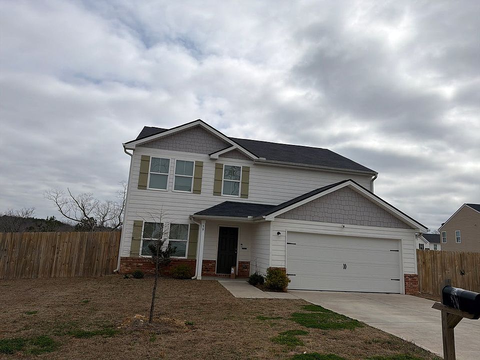 1st image of 39 Oxford Ln