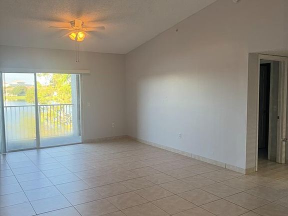 5th image of 5045 Wiles Rd #10