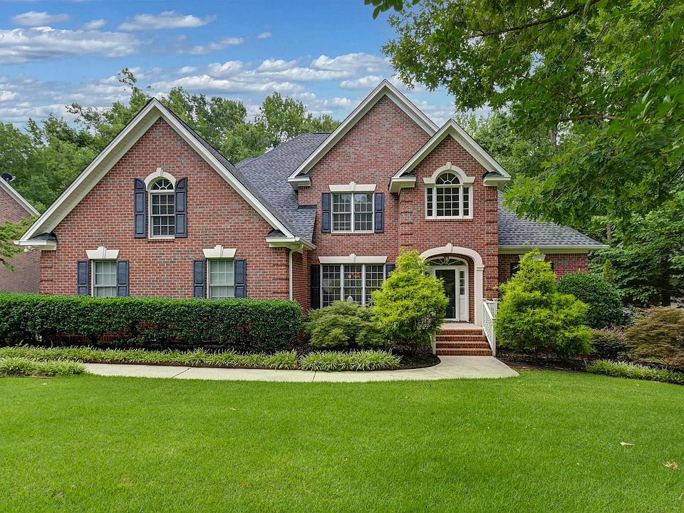1st image of 221 Alston Cir
