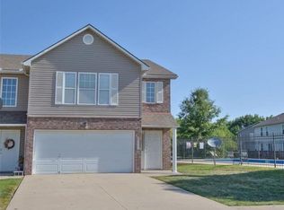 3181 NW Gateway Dr, Blue Springs, MO 64015